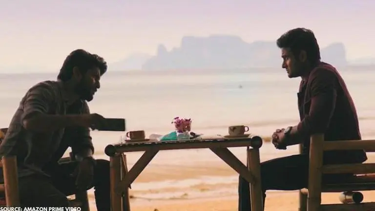 v movie review rating