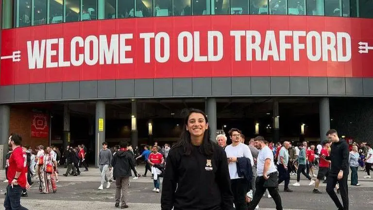 Indian cricketer Smriti Mandhana visits Manchester United's Old Trafford stadium; See pics Smriti Mandhana, Manchester United