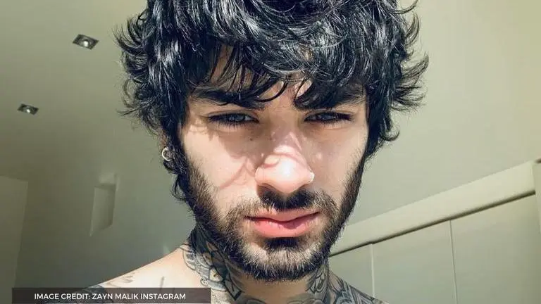 Zayn Malik ends social media hiatus with a selfie, netizens react; See pic here zayn malik