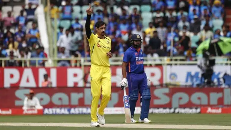 IND vs AUS 2nd ODI: Mitchell Starc joins Brett Lee and Lasith Malinga in elite list Mitchell Starc