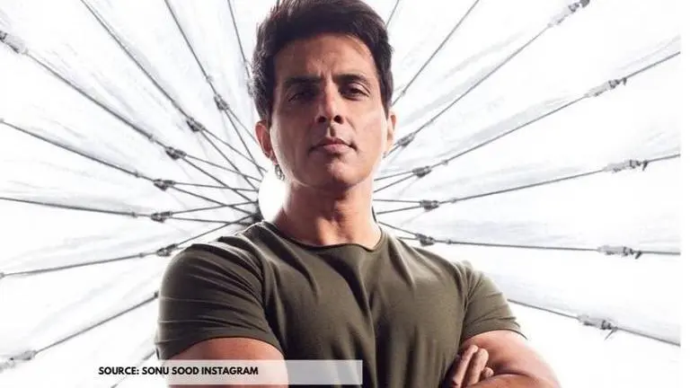 Sonu Sood's fan creates a leaf-art of the actor's face; Check out the post here! Sonu Sood