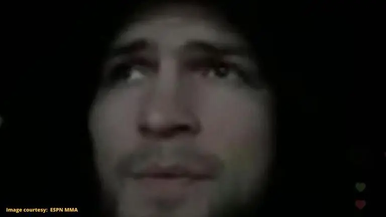 Conor McGregor muscles his way into Khabib Nurmagomedov's Instagram Live session Conor McGregor