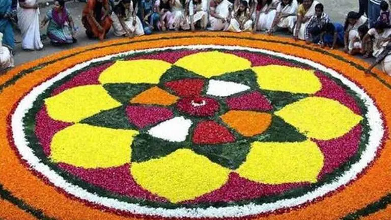 TN Guv, CM extend Onam greetings