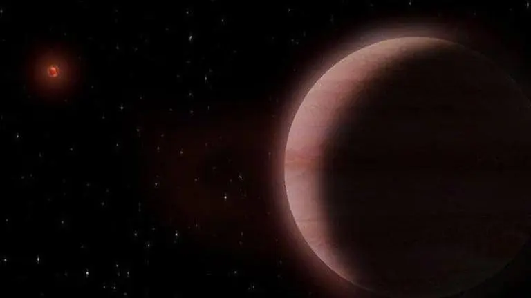 Scientists discover rare giant planet orbiting smaller cool star 35 light-years away Saturn