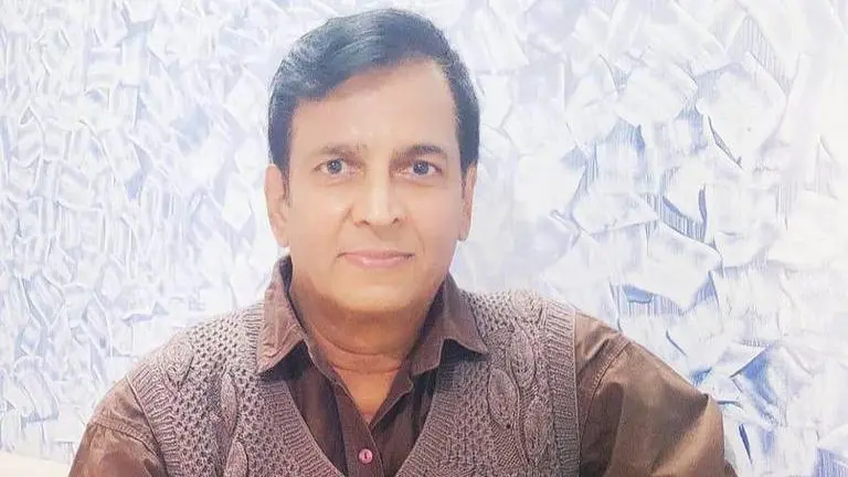 Unseen Pic of The Day: Ramayan's Sunil Lahiri shells out retro vibes with throwback photo Sunil Lahiri