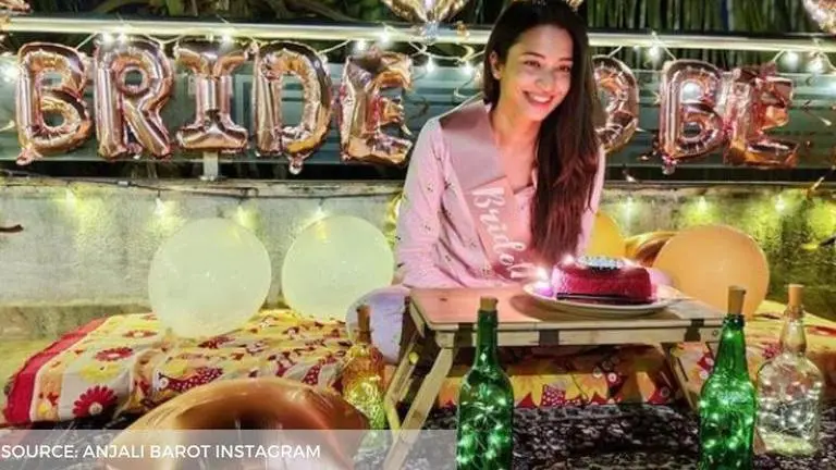 'Scam 1992's' Anjali Barot rings in bachelorette with 'best bridesmaids'; shares glimpses Scam 1992