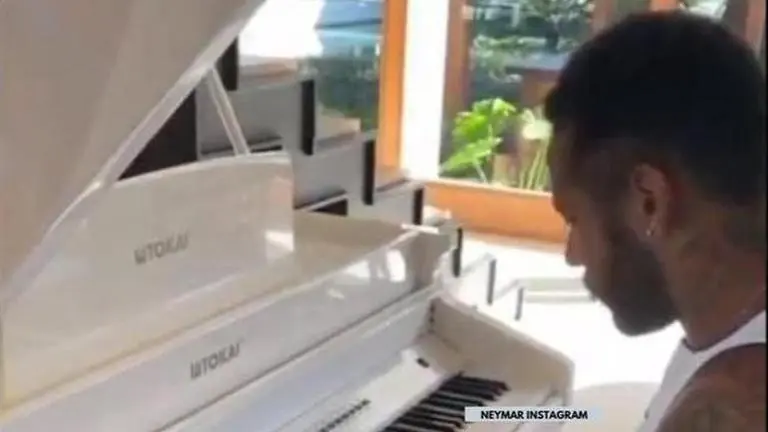 Neymar displays piano skills in £7 million pad while wearing Lakers jersey amid lockdown Neymar