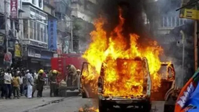 Crude bombs, lathi-charges & a man's hand blown up: Violence again during Bengal results West Bengal