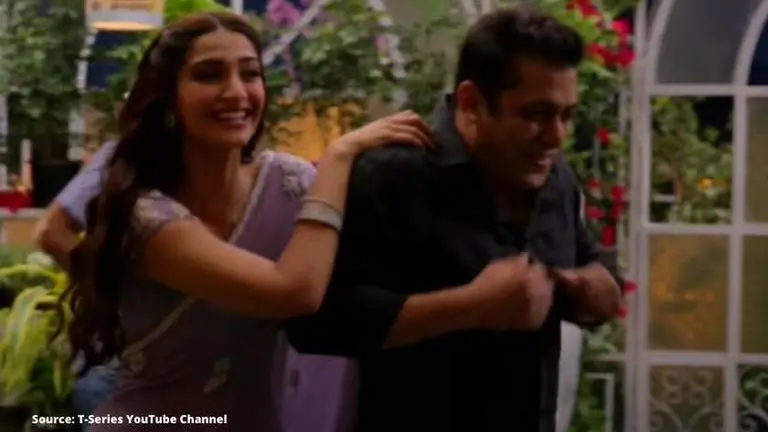 Sonam Kapoor's 'Prem Ratan Dhan Payo': Fun BTS videos that showcase making of the film Sonam Kapoor