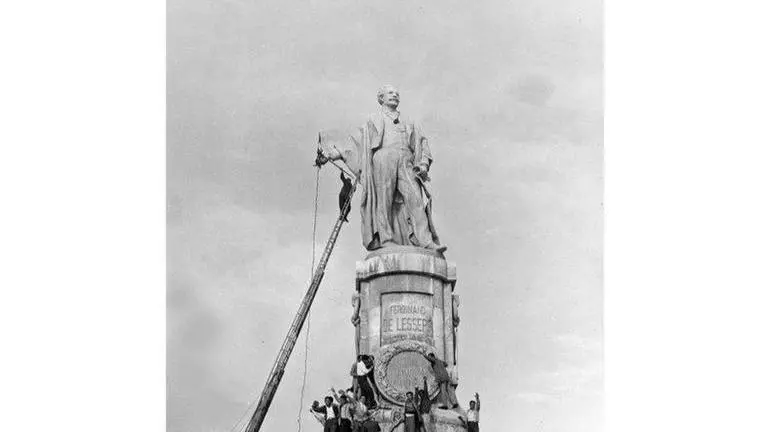 Plan to bring back Suez Canal statue stirs debate in Egypt