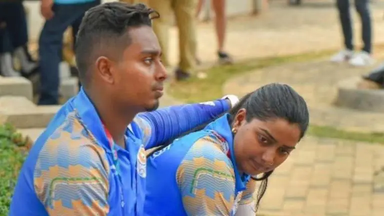 Social distancing tops menu on Deepika-Atanu's D-Day Social distancing