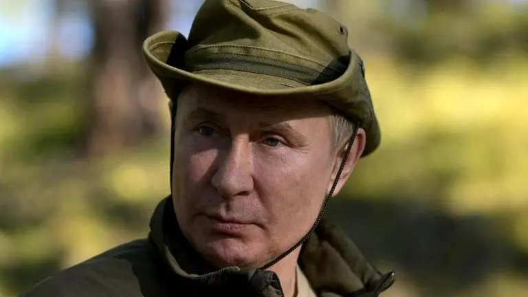 Russian President Putin ends self-isolation expedition in Siberia; Kremlin releases photos Vladimir Putin