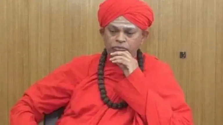 Murugha Mutt seer sent to 14-day judicial custody; moved back to Chitradurga district jail Karnataka