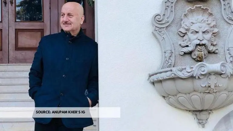 Anupam Kher poses with his face mould, says 'I look at myself in different ways' Anupam Kher