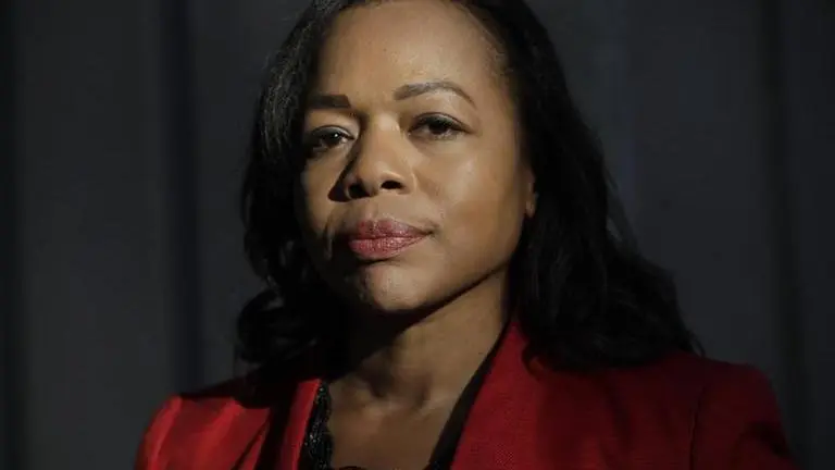 US: Online registrar threatens to drop anti-immigration website Online registrar threatens to drop anti-immigration website