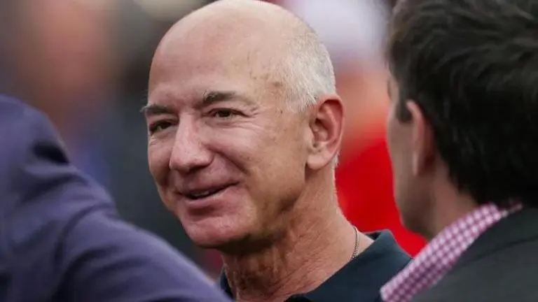 Amazon CEO Jeff Bezos buys home in Miami’s ‘billionaire bunker,’ Tom Brady is his neighbour