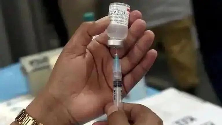 India's ‘warm’ vaccine candidate effective against Delta, Omicron variants in mice: Study COVID vaccine