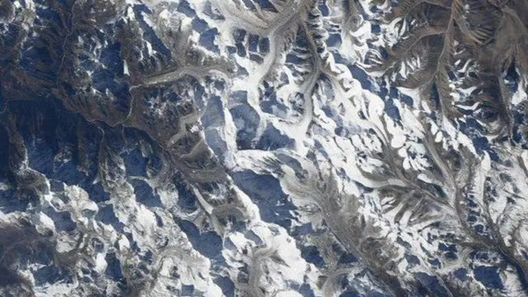 NASA astronaut challenges netizens to spot Mt. Everest in THIS image captured from the ISS NASA