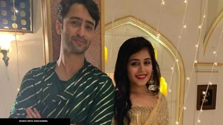 'Yeh Rishtey Hain Pyaar Ke' cast picks golden theme for Ketki's sangeet ceremony; see pics Yeh Rishtey Hain Pyaar Ke