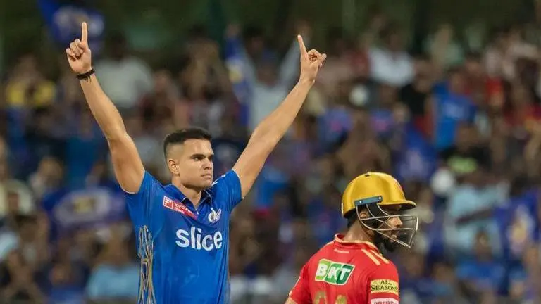 IPL 2023: South African great reacts to Arjun Tendulkar's dismal outing against PBK Arjun Tendulkar in action