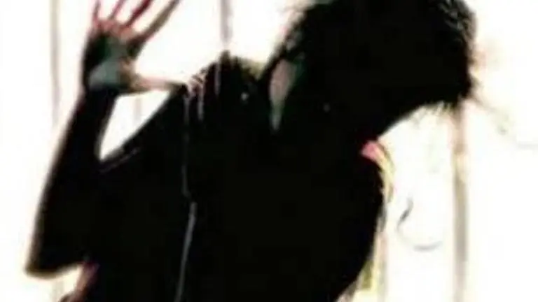 TV journalists attacked by miscraeants in Amaravati journalists