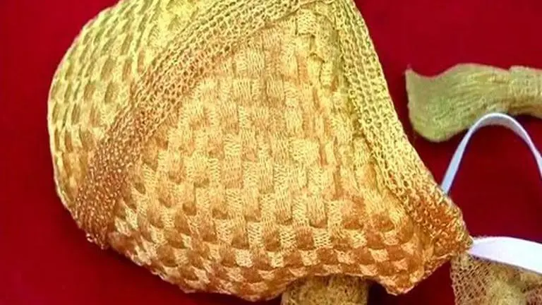 Coimbatore based goldsmith makes face mask using gold and silver threads Coimbatore