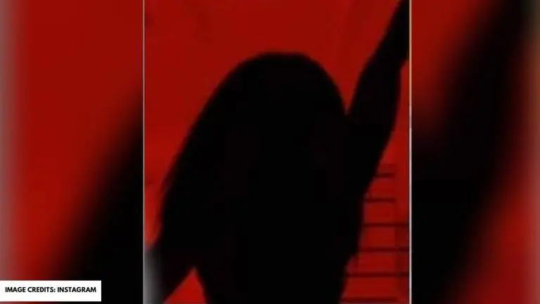 How to remove red light in the silhouette challenge? What is the new silhouette challenge? how to remove red light in the silhouette challenge