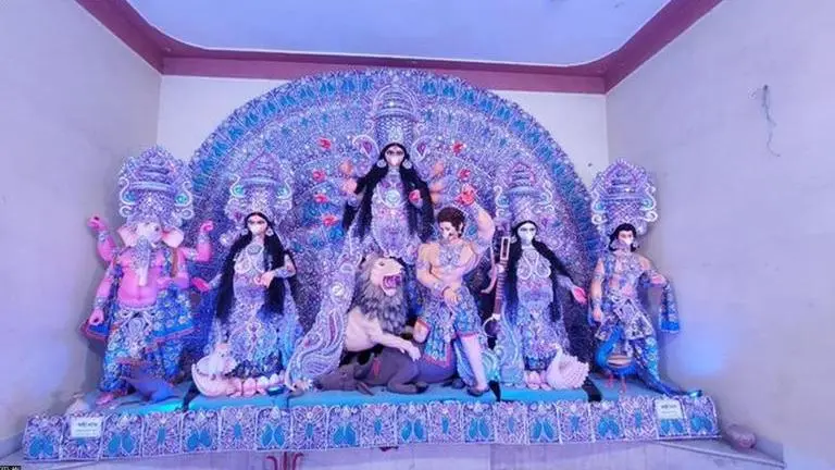West Bengal: Mask clad Goddess Durga idols to spread awareness about COVID-19