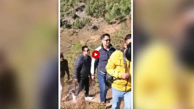 Sports Minister Kiren Rijiju welcomes 2020 with a trek & some adventure Kiren