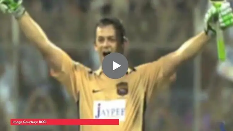 Adam Gilchrist hit 10 sixes in 1st IPL ton of 109* vs Mumbai on Apr 27, 2008; watch video Adam Gilchrist