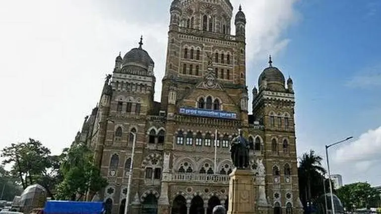 Mumbai Police's SIT probing 'irregularities' in civic body visits BMC headquarters