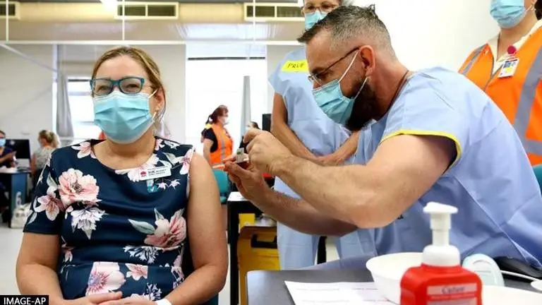 Australia: ATAGI recommends third COVID vaccine dose for immunocompromised individuals COVID-19