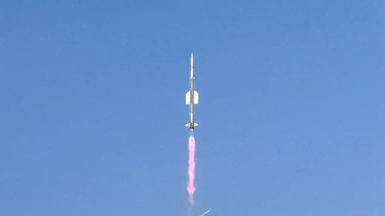 India successfully test-fires Short Range Surface to Air Missile off Odisha coast| Watch India