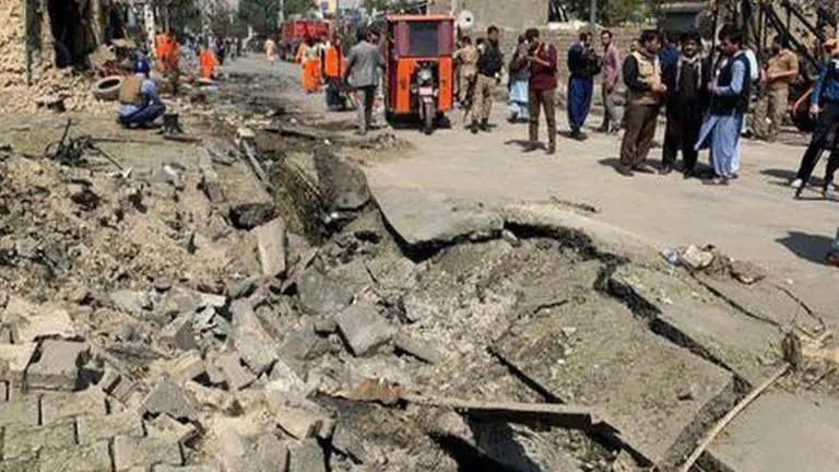 Suicide bombing in Kabul kills 18, including children