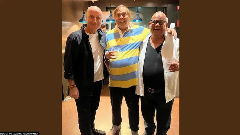 David Dhawan's birthday: Anupam Kher reunites with Satish Kaushik, Chunky Panday & more Anupam Kher