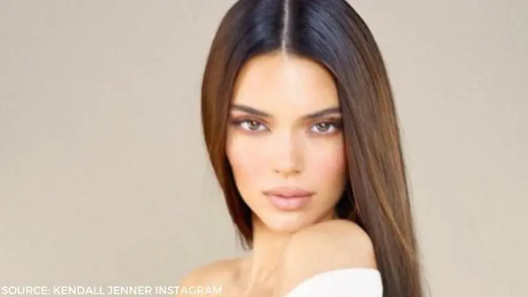 Kendall Jenner goes snow skating with sister Kylie; calls it 'light afternoon' Kendall Jenner
