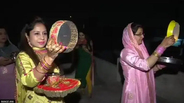 Karva Chauth 2021: Date, Time, Fasting Rituals, Moonrise Time, Muhurat & more Karva Chauth Date and Time