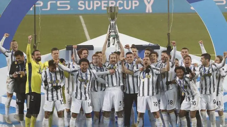 Ronaldo helps Juventus beat Napoli to win Italian Super Cup