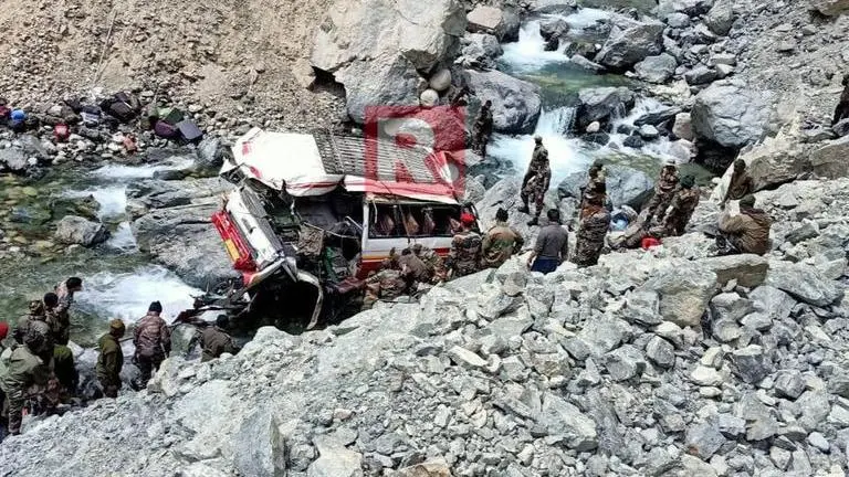 7 Indian Army soldiers martyred in vehicle accident in Ladakh's Turtuk, several injured Indian Army