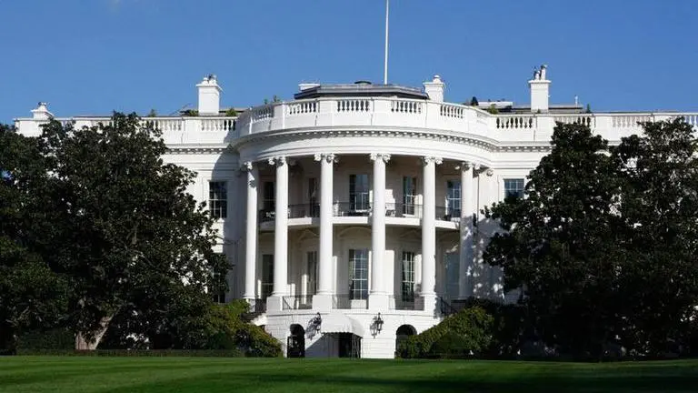 White House weighs in on Secret Service, IRS, gun reform