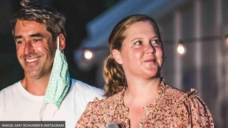 Amy Schumer celebrates birthday with friends and family; husband trolls her with a cake Amy Schumer