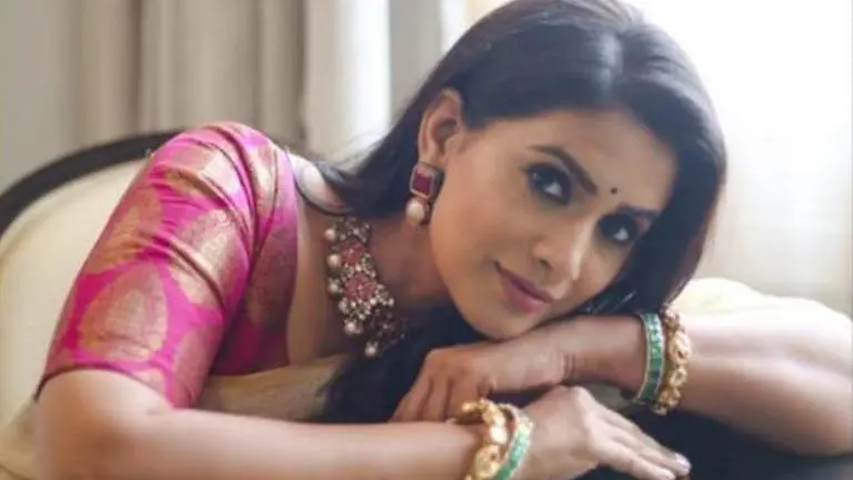 On Sonali Kulkarni Birthday, Here's a list of Must watch Marathi Films of the actor Sonali Kulkarni