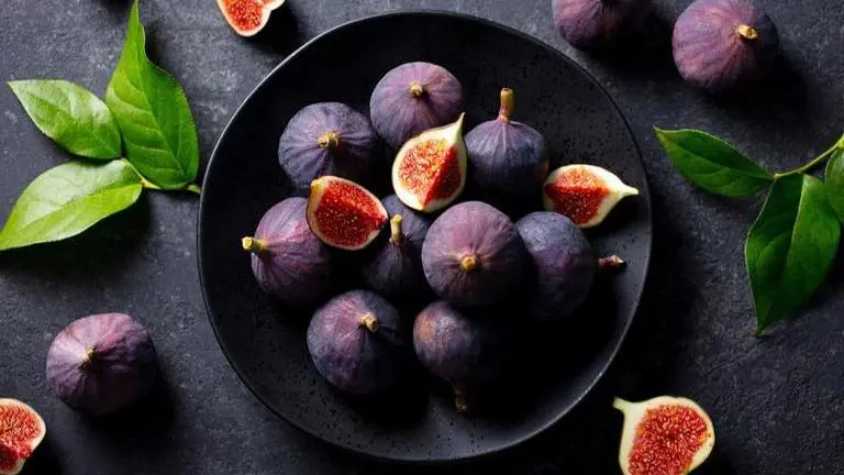 Health Benefits of Figs: Prevents cancer, boosts bone health, improves heart health Figs