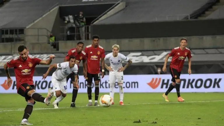 Fernandes in extra time lifts Man United into Europa semis