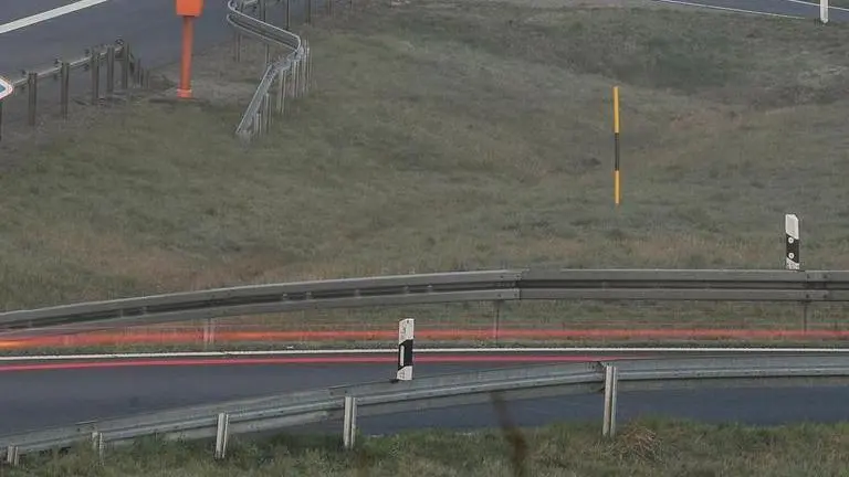 Manufacturers shut plants, markets down again as virus rips