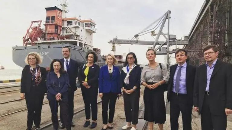 G7 Ambassadors visit Odessa port, reiterate importance of grain corridor agreement G7