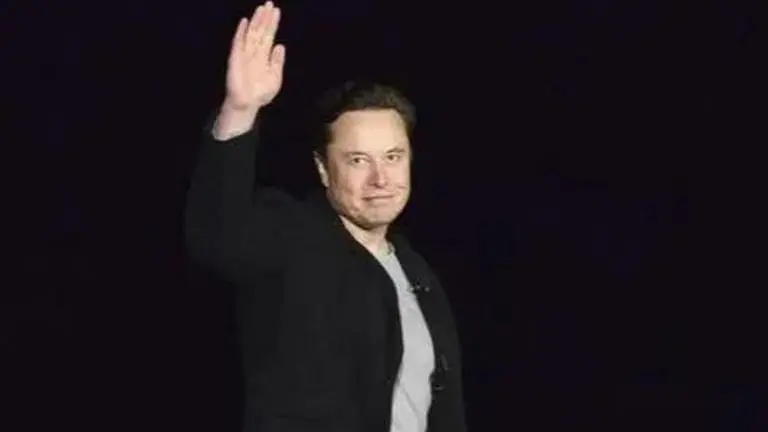 "Should I step down as head of Twitter?" Elon Musk asks users' opinion in recent poll Twitter