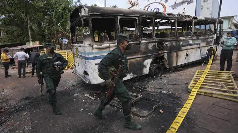 Sri Lanka arrests over 660 people for involvement in violence, riots amid economic crisis Sri Lanka