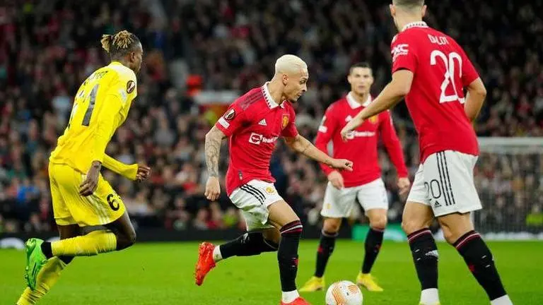 Big fight over Antony’s premature showboating for Manchester United continues Antony