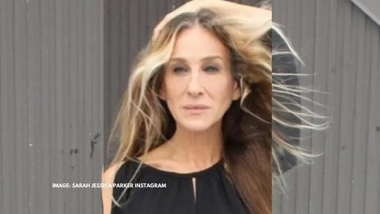 Sarah Jessica Parker celebrates Pride Day 2021, shares photos of NYC covered in rainbow sarah jessica parker
